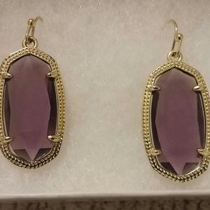 Kendra Scott elle drop earrings.